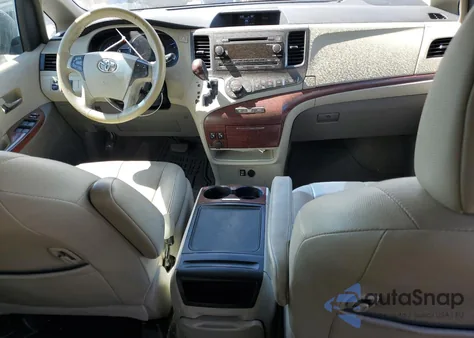 2013 Toyota Sienna Xle from USA, damaged, VIN 5TDYK3DC0DS395416